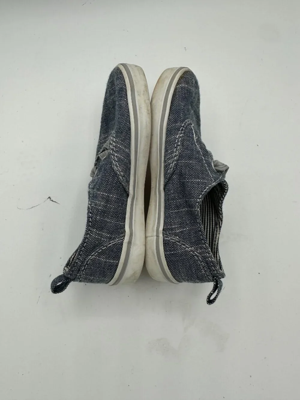 Old Navy Blue Chambray Denim Sneakers Toddler Size 8